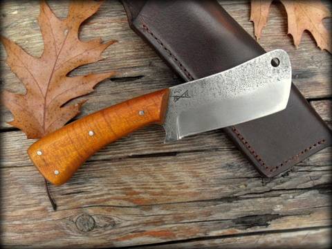 Mountain Wolf Head Knife