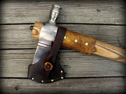 pipe-tomahawk